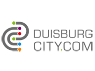 Das Logo der DCC Duisburg City.Com: graue Schrift und geschwungenen graue Linien, die ein D und zwei C darstellen